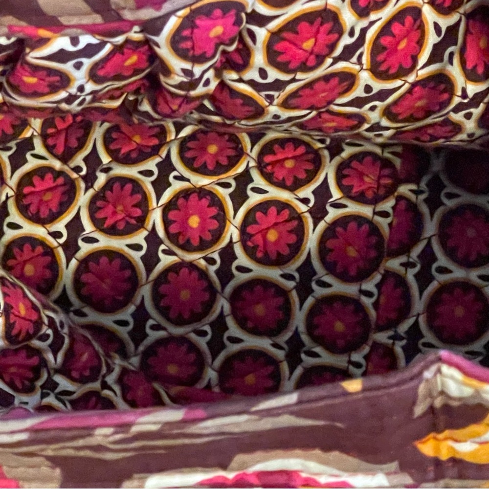 Vera Bradley quilted purse - Picture 4 of 7